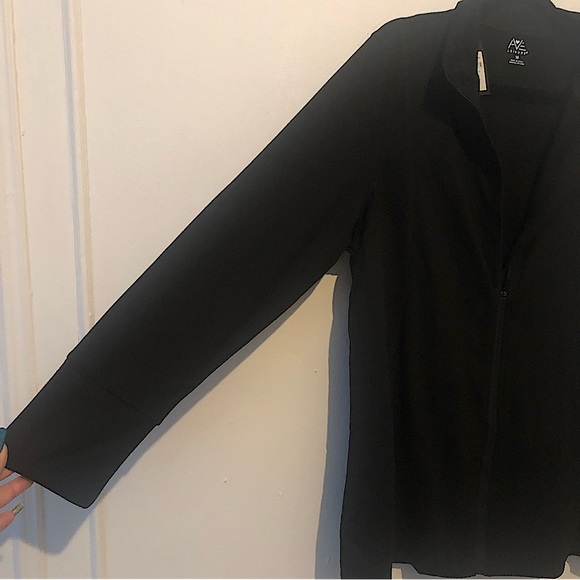 Avenue leisure active panel jacket sz 18 NWT - Picture 6 of 9